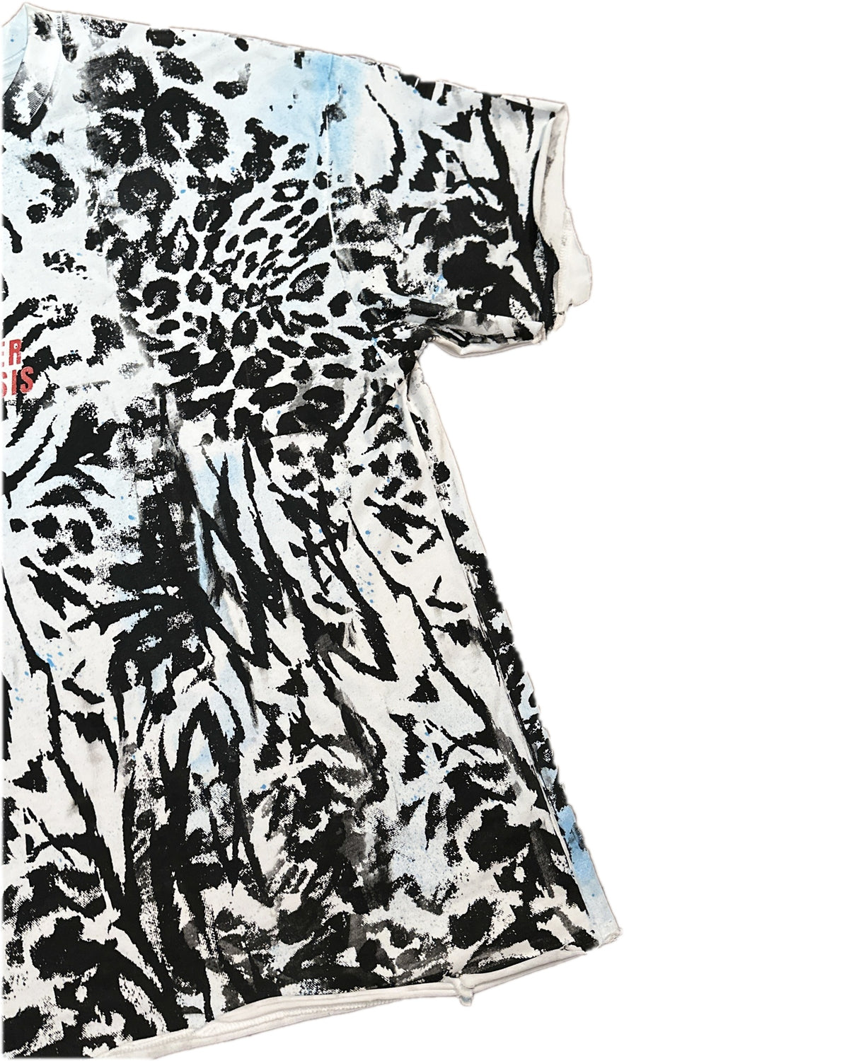 FERAL tee sleeve and shoulder detail